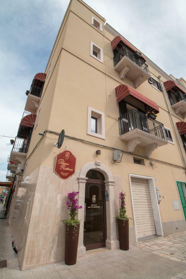 فيلا Palazzo Rattazzi مونوبولي المظهر الخارجي الصورة